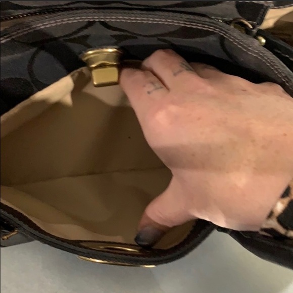 Coach - Picture 2 of 3